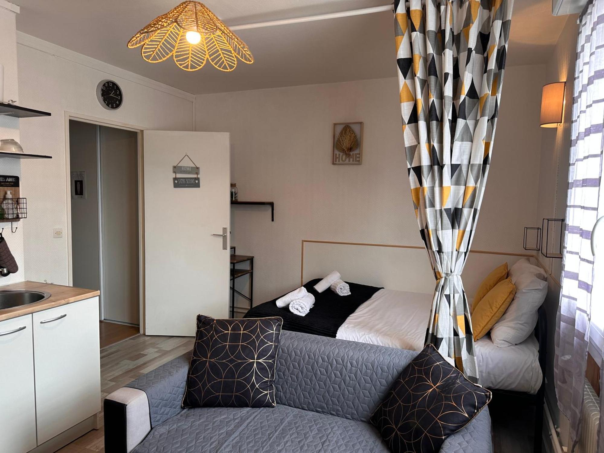 Orleans Centre Proche Gare - Appartement Fonctionnel Residence Calme Parking Prive Gratuit - Le Central Elegance Exteriör bild